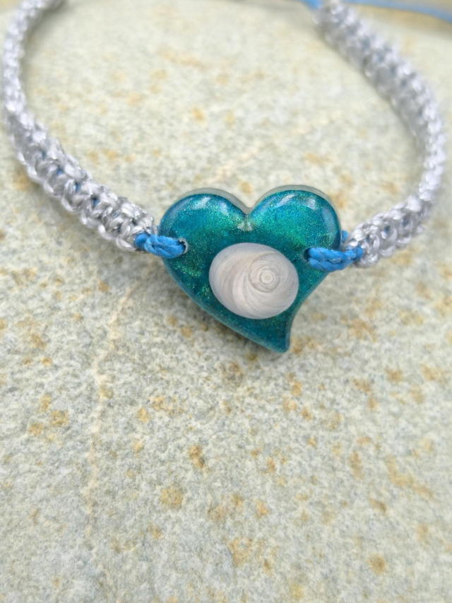 BCO 035 Cœur asymétrique irrisé bleu