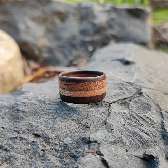 Bague en Bois d'Ebène du Gabon, Chêne, Hêtre et Acajou Rouge