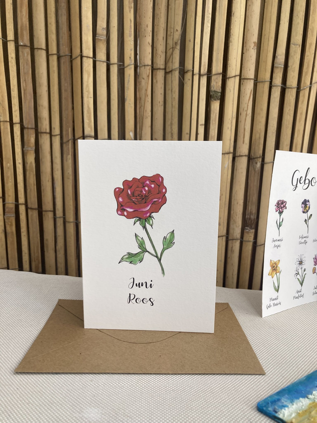 Ansichtkaart Geboortebloem Juni Roos in kleur, inclusief envelop, van originele tekening, met of zonder tekst 