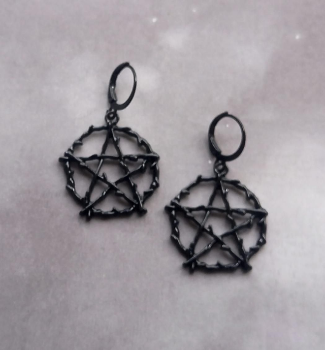 Black Rustic Pentagram Earrings 