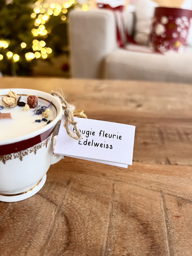 đ Bougie Edelweiss - tasse Ă cafĂ© "frise bordeaux et or"