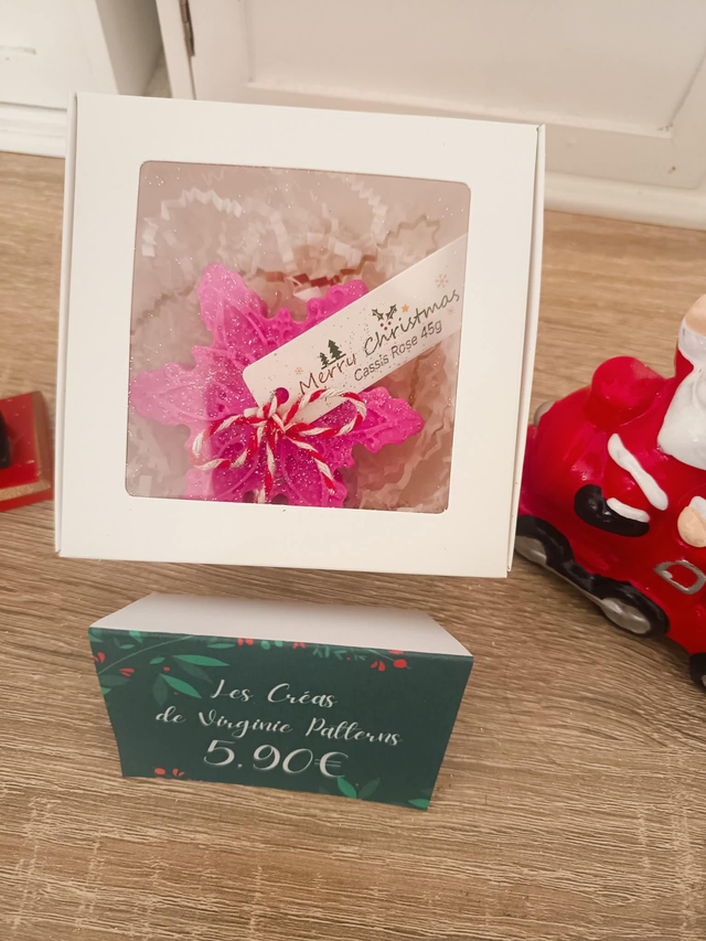 Bougie parfumée de Noël &quot; Cassis Rose&quot;