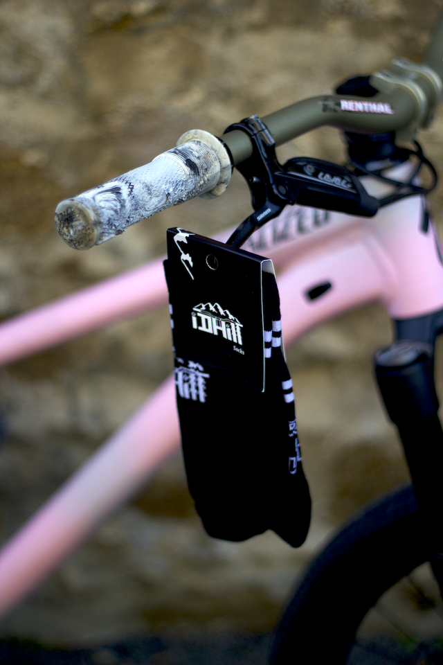 🧦 iDHill Socks 🧦