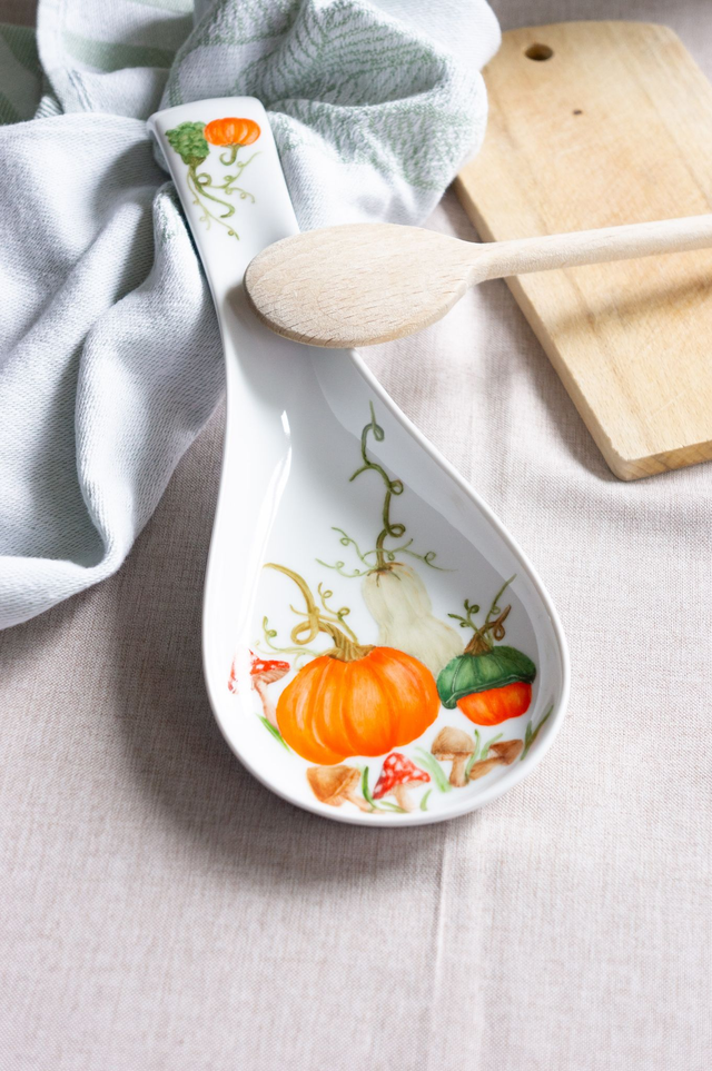Repose-cuillère en porcelaine peint à la main, décor d&#039;automne citrouilles et compagnies 