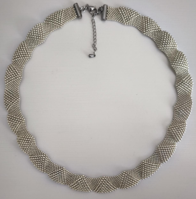 Collier beadweaving argenté
