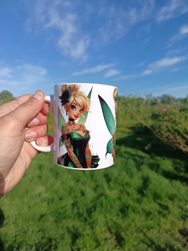 Tasse clochette tatouée 