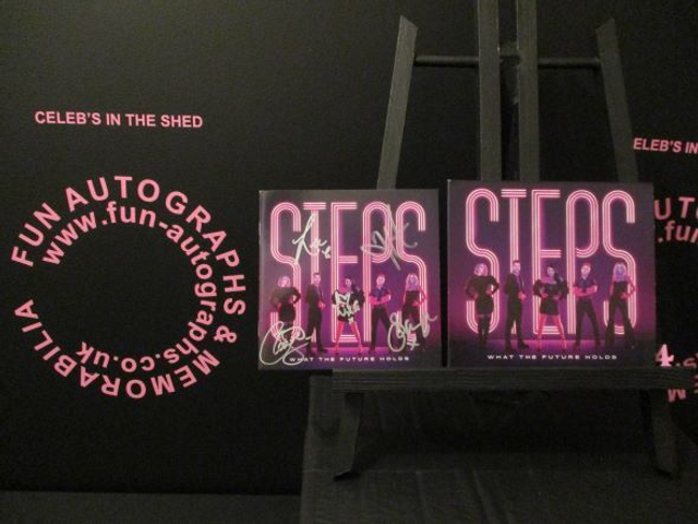 Steps - 'What The Future Holds' Album + Authentic Autographed CD Booklet Cover (4)