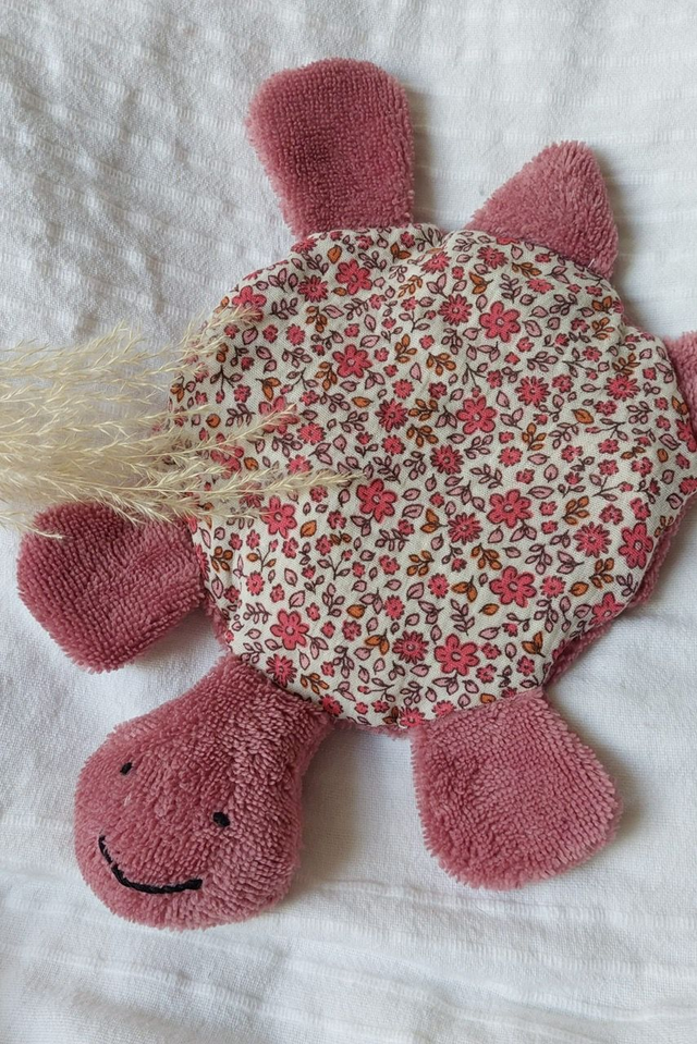 Bouillotte rigolotte  &quot;Framboise la tortue&quot;