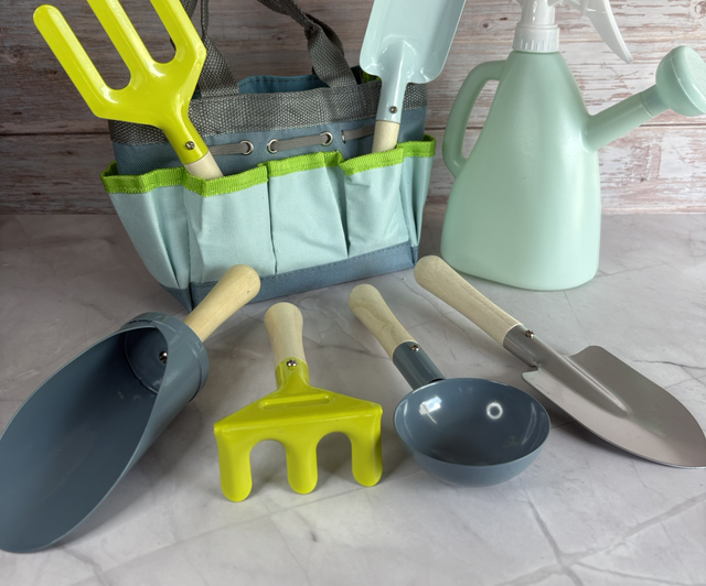 Kids’ Gardening Tool Set with Bag – The Perfect Starter Kit for Little Gardeners