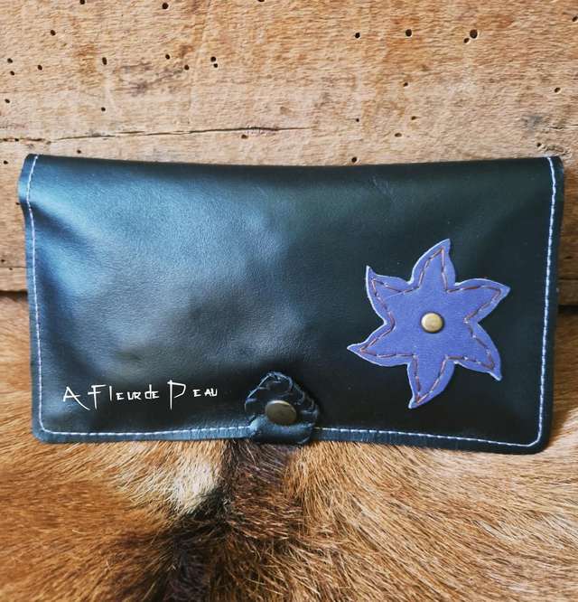 Étui en cuir pour chéquier 