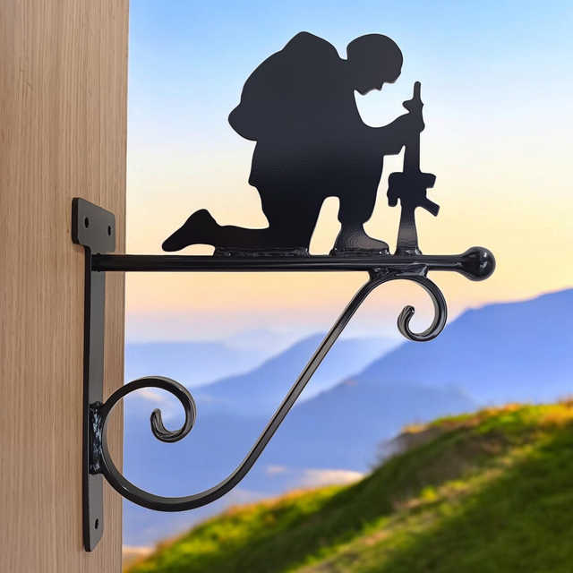 Kneeling Soldier Hanging Basket Bracket