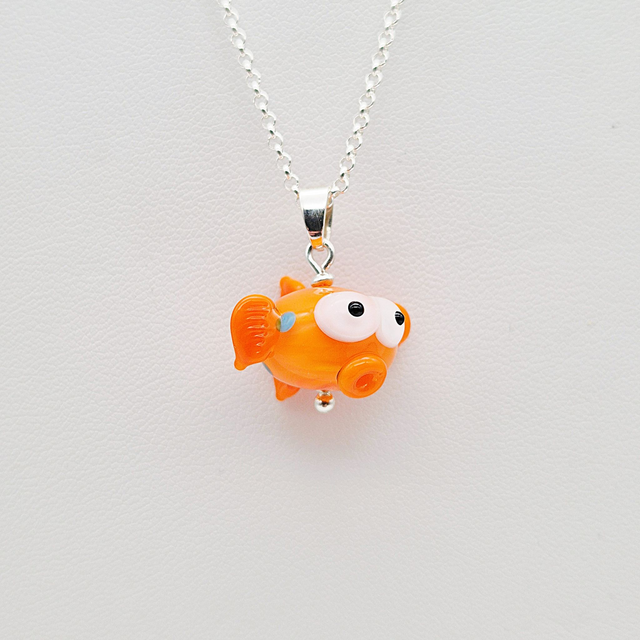 Pendentif Poisson orange points bleus