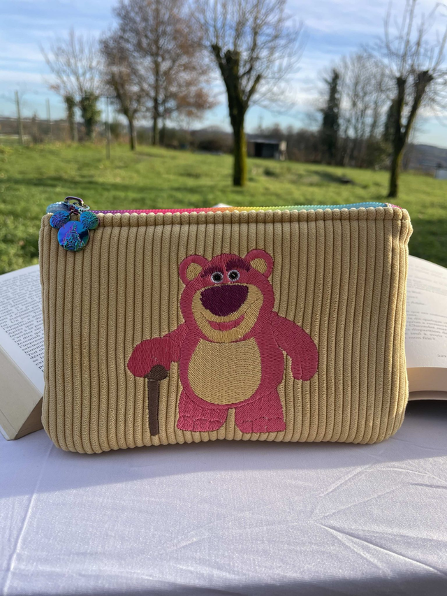Pochette plate zip Lotso