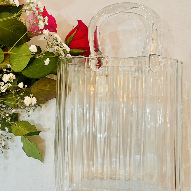 Clear Ribbed Luxury Glass Vase