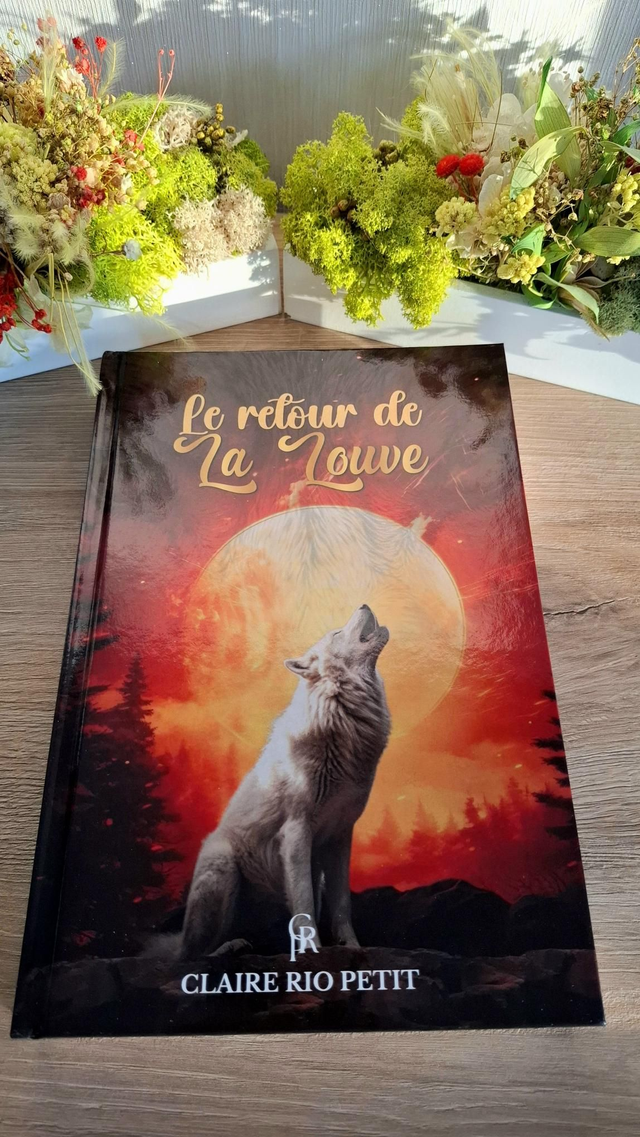 Le retour de la louve - relié - romance fantastique entre légendes, passion et loups-garous