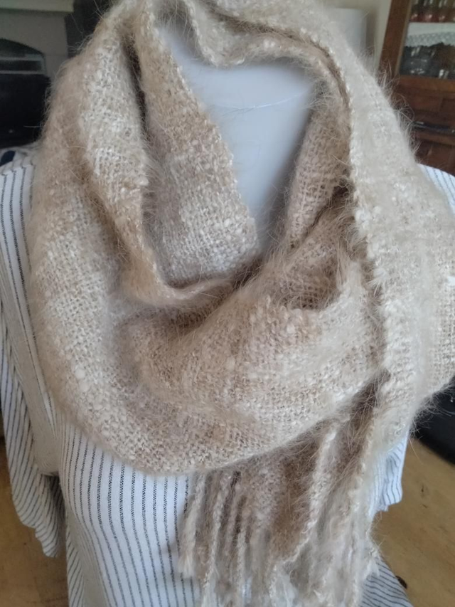 CR0325 Écharpe 100%angora fait main