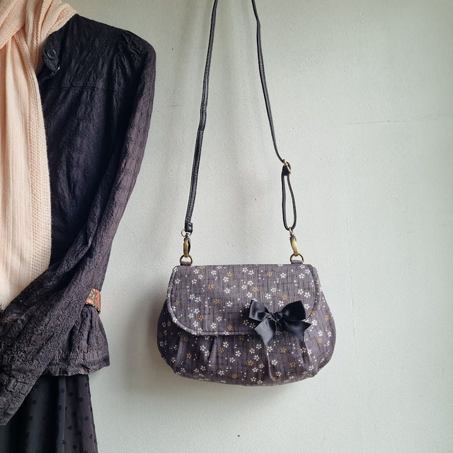 Sac forme pochette "Sakura" gris