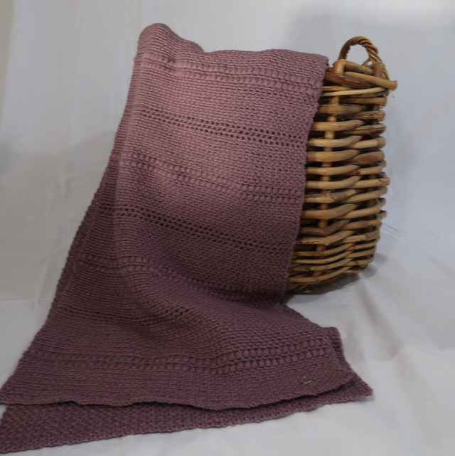 Prachtige grote omslagdoek gehaakt