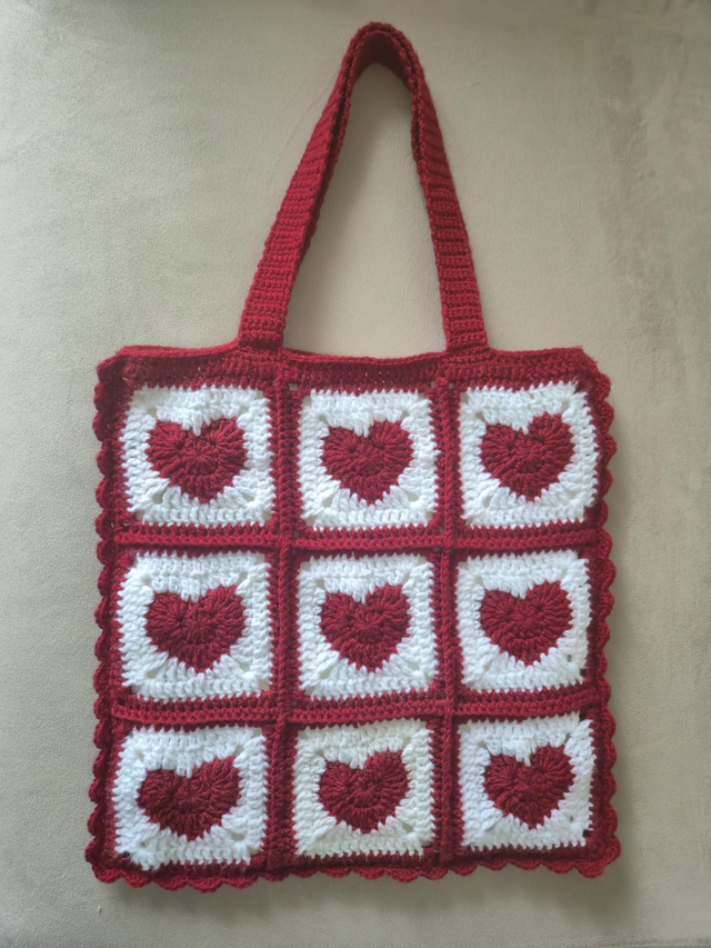 Tote bag cœur au crochet