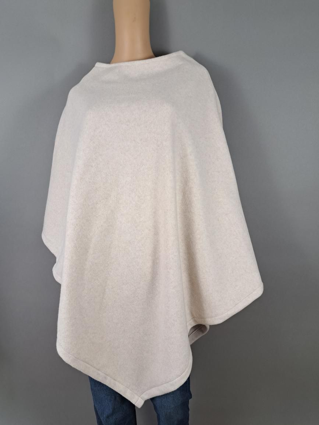 Baumwollfleece Poncho glatter Saum beige