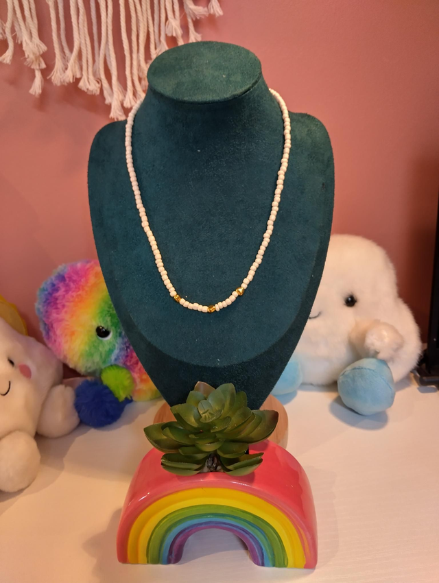 Handmade beaded white necklace - Golden Glow 