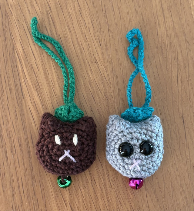 Tête de chat à accrocher