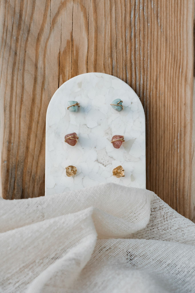 Boucles d'oreilles puces pierres fines et goldfilled