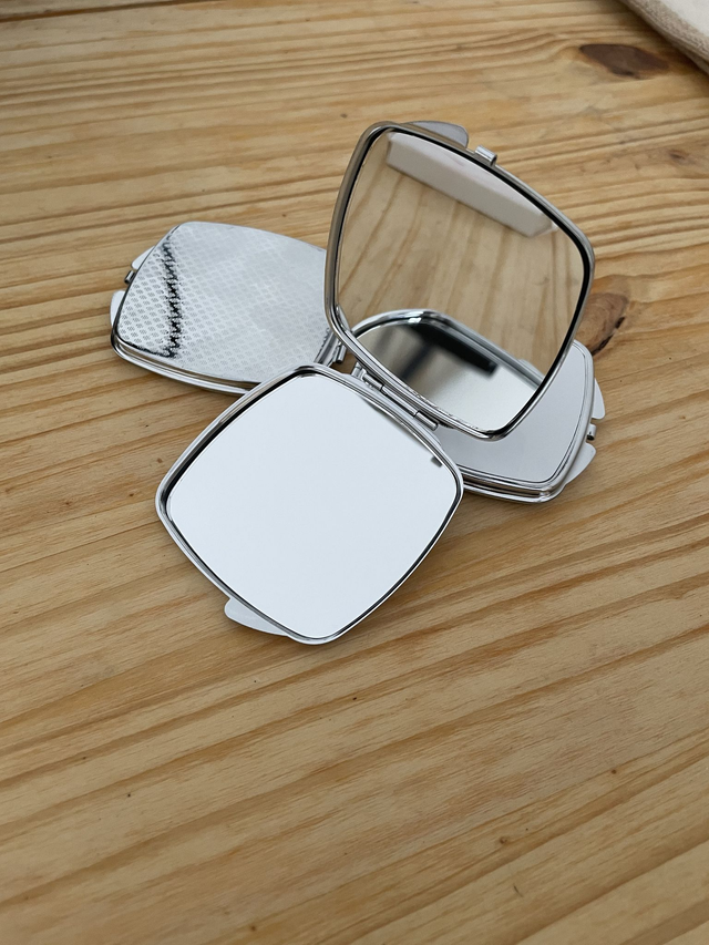 MIROIR À CLAPET
