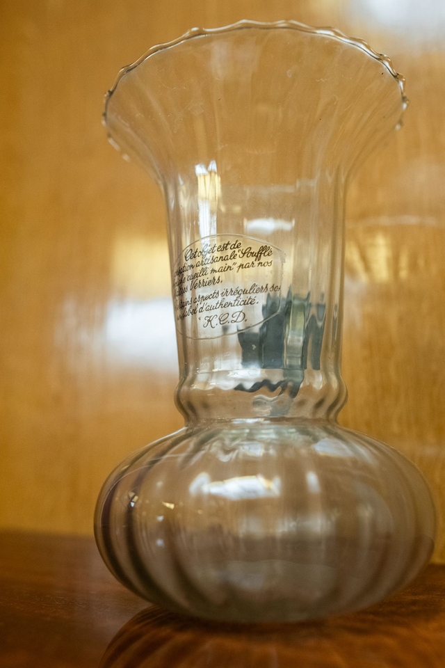 Fleur d’ombre 🌑 Vase en verre