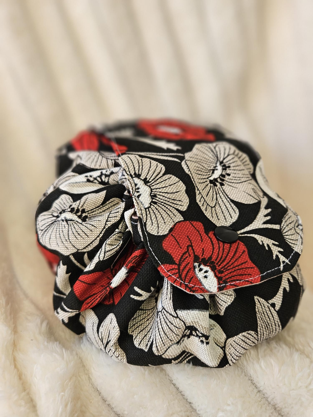 Bourse à maquillage "rose noire"