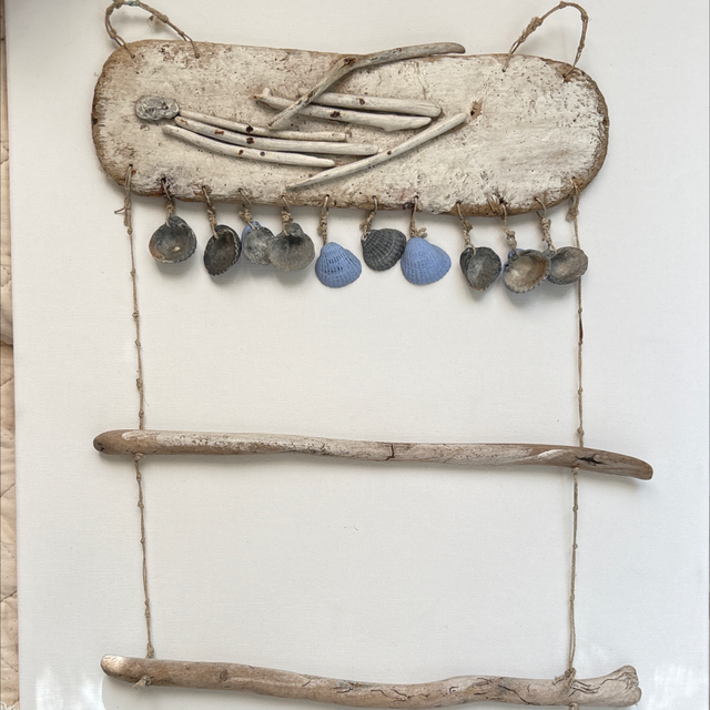 Treibholz Kunst Unikat Hänger mit Muscheln