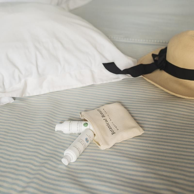 Toilettasje met mini Zonnemelk en Aloë Vera Gel