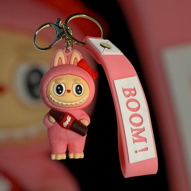 0636 - Labubu - roze - Coca Cola