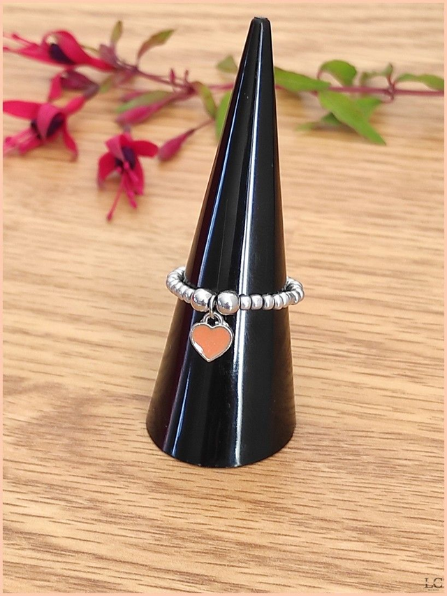 Bague élastique, perle de rocaille, avec breloque