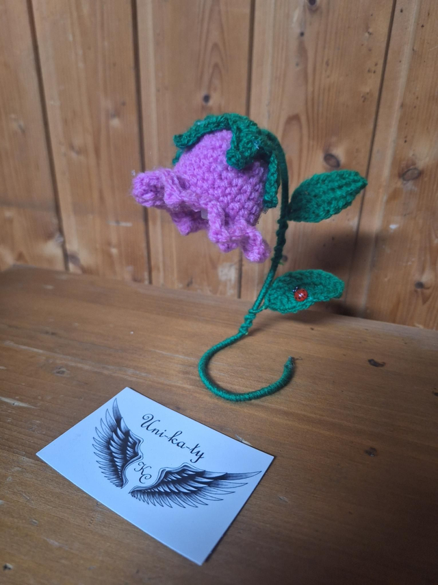 Kleine Blumenlampe gehäkelt