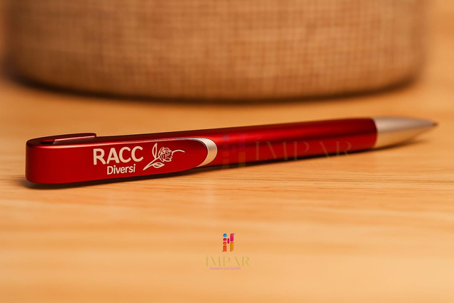 Caneta Personalizada com Nome e Logo | Brinde Corporativo e Presente Exclusivo