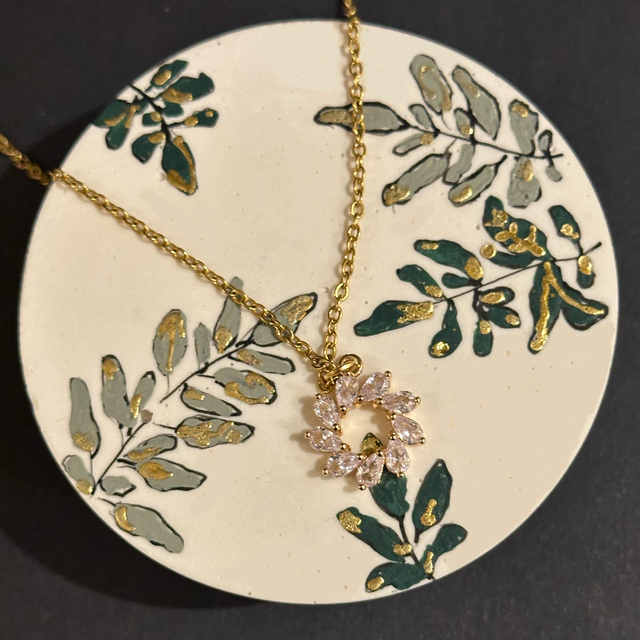 GOLD PLATED CZ FLOWER NECKLACE