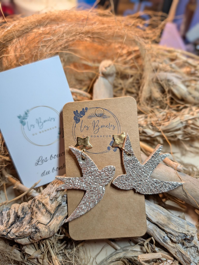 Boucles d'oreilles Hirondelle doré crème h004