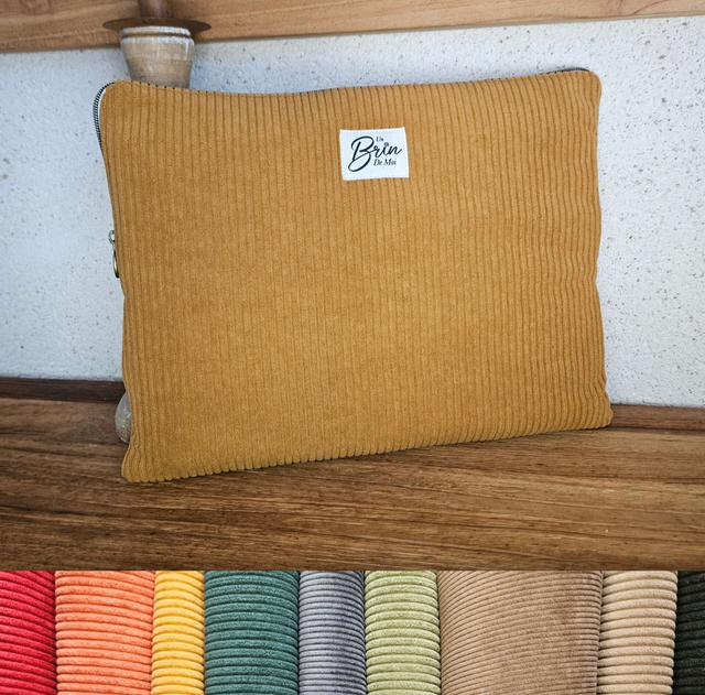 Personnalisez votre housse d&#039;ordinateur en velours côtelé moutarde 