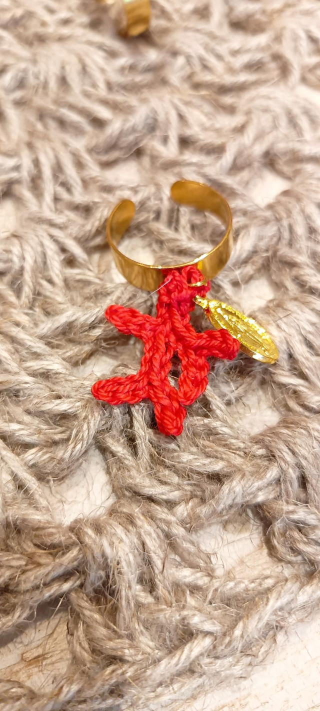 Bague corail et médaille