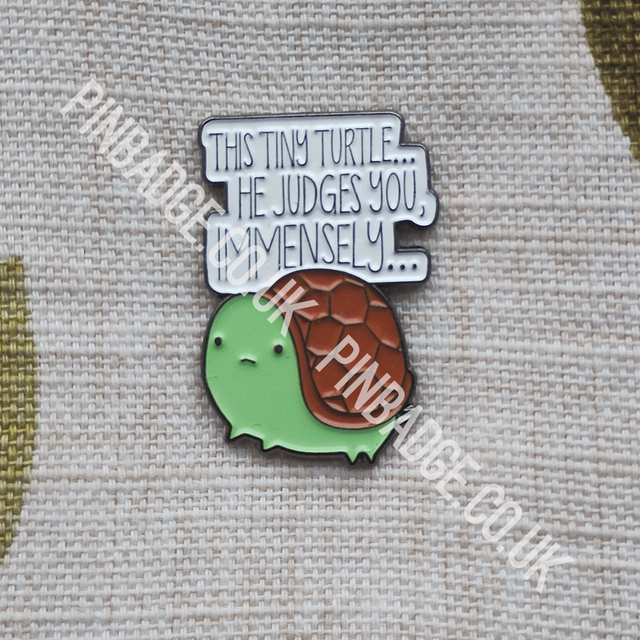 This tiny turtle he judges you immensely