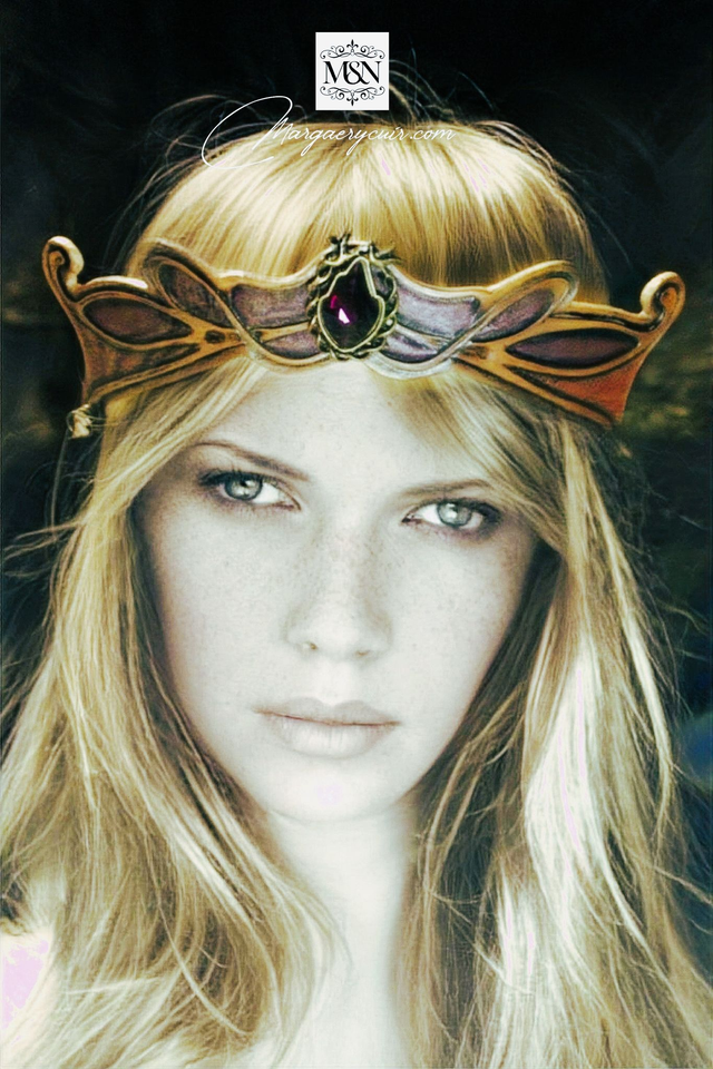 Tiare fantasy, bijou de tête en cuir repoussé