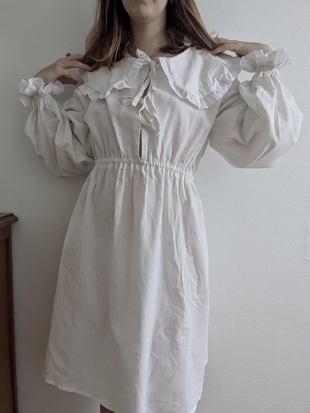 Robe à grand col claudine blanche - taille XS / S
