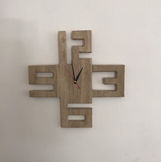 Oak number modern clock