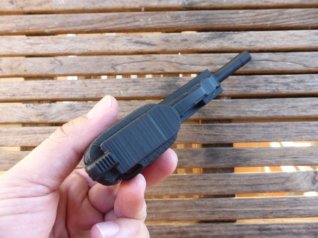 Pistolet automatique P38 Allemand (39–45) – Reproduction factice