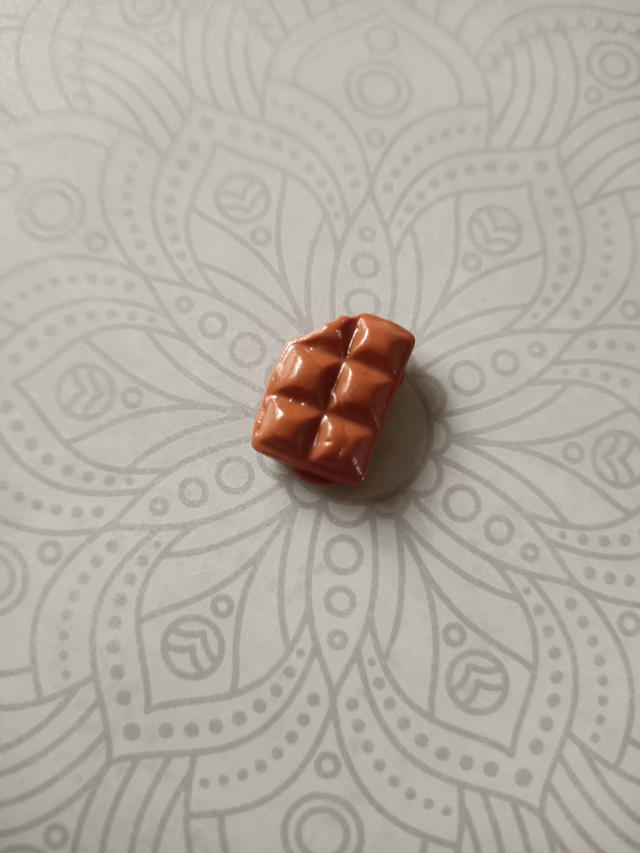 Aimant mini tablette chocolat croqué 