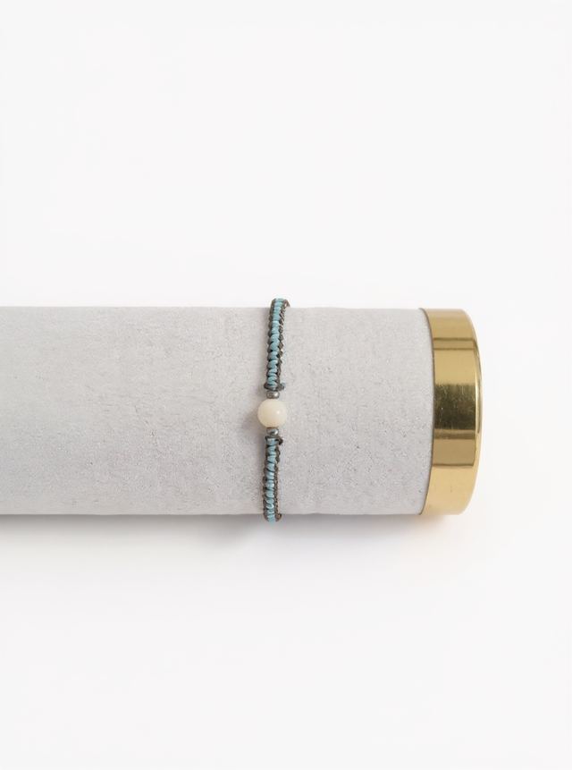 Bracelet double face 1 perle naturelle en micro-macramé