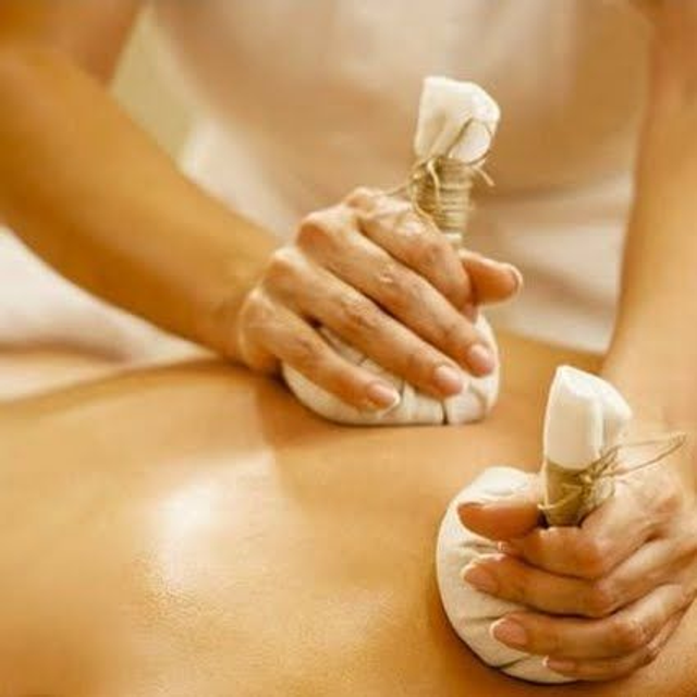 Massage aux pochons du Siam 1 H 