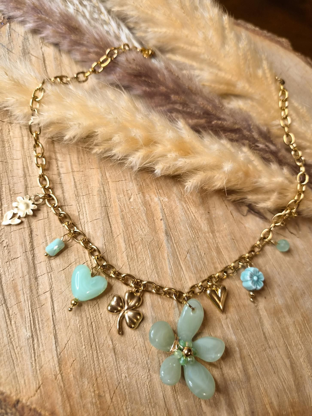 Collier breloques "Flora" - Modèle vert d'eau