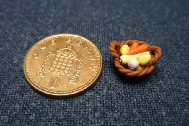 Root Vegetables in Basket (1/24th scale)